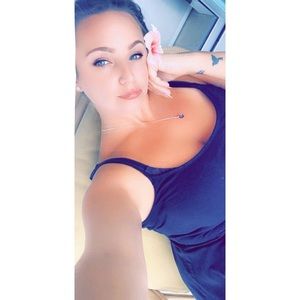 Meet your Posher, Stefanie